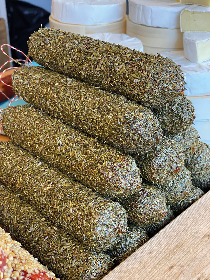 Salami Kräutermantel
